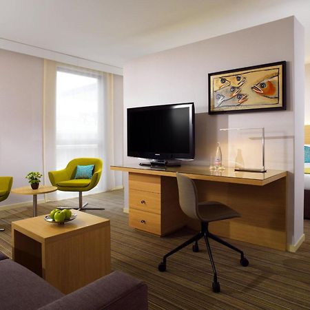 Courtyard By Marriott Montpellier Hotell Exteriör bild