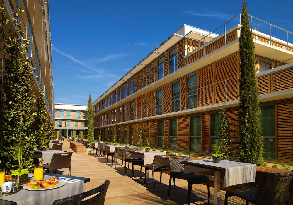 Courtyard By Marriott Montpellier Hotell Exteriör bild