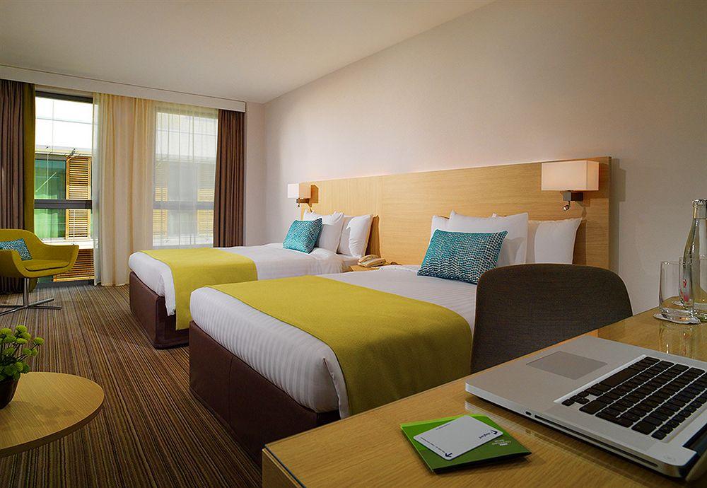 Courtyard By Marriott Montpellier Hotell Exteriör bild