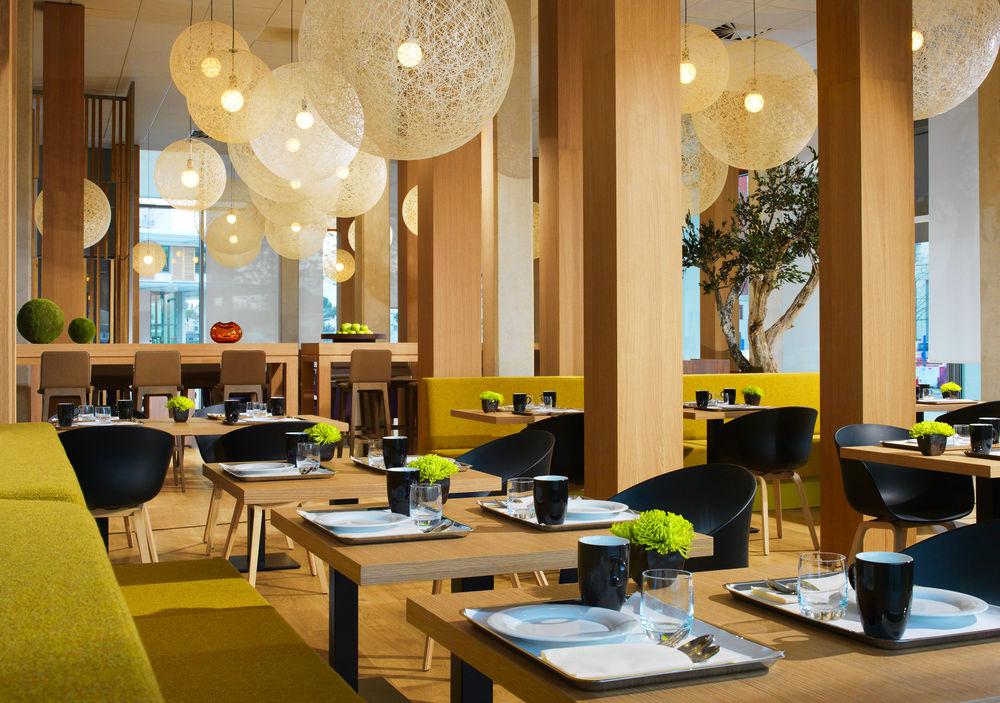 Courtyard By Marriott Montpellier Hotell Exteriör bild