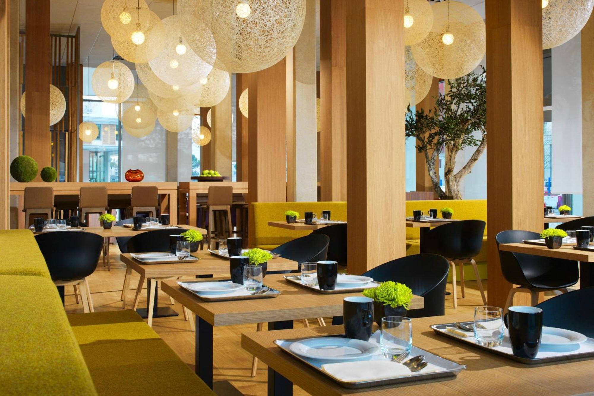 Courtyard By Marriott Montpellier Hotell Exteriör bild