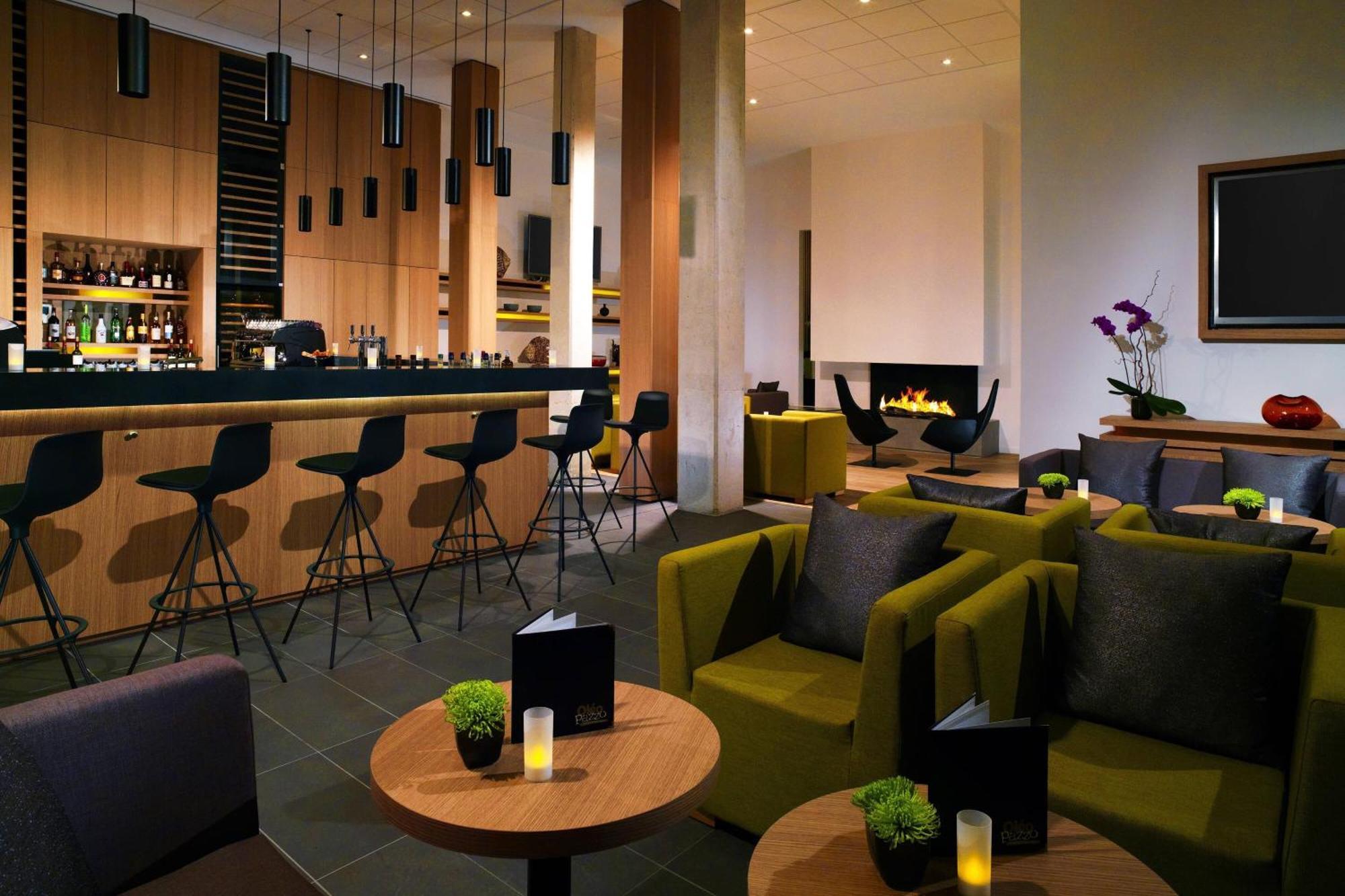 Courtyard By Marriott Montpellier Hotell Exteriör bild